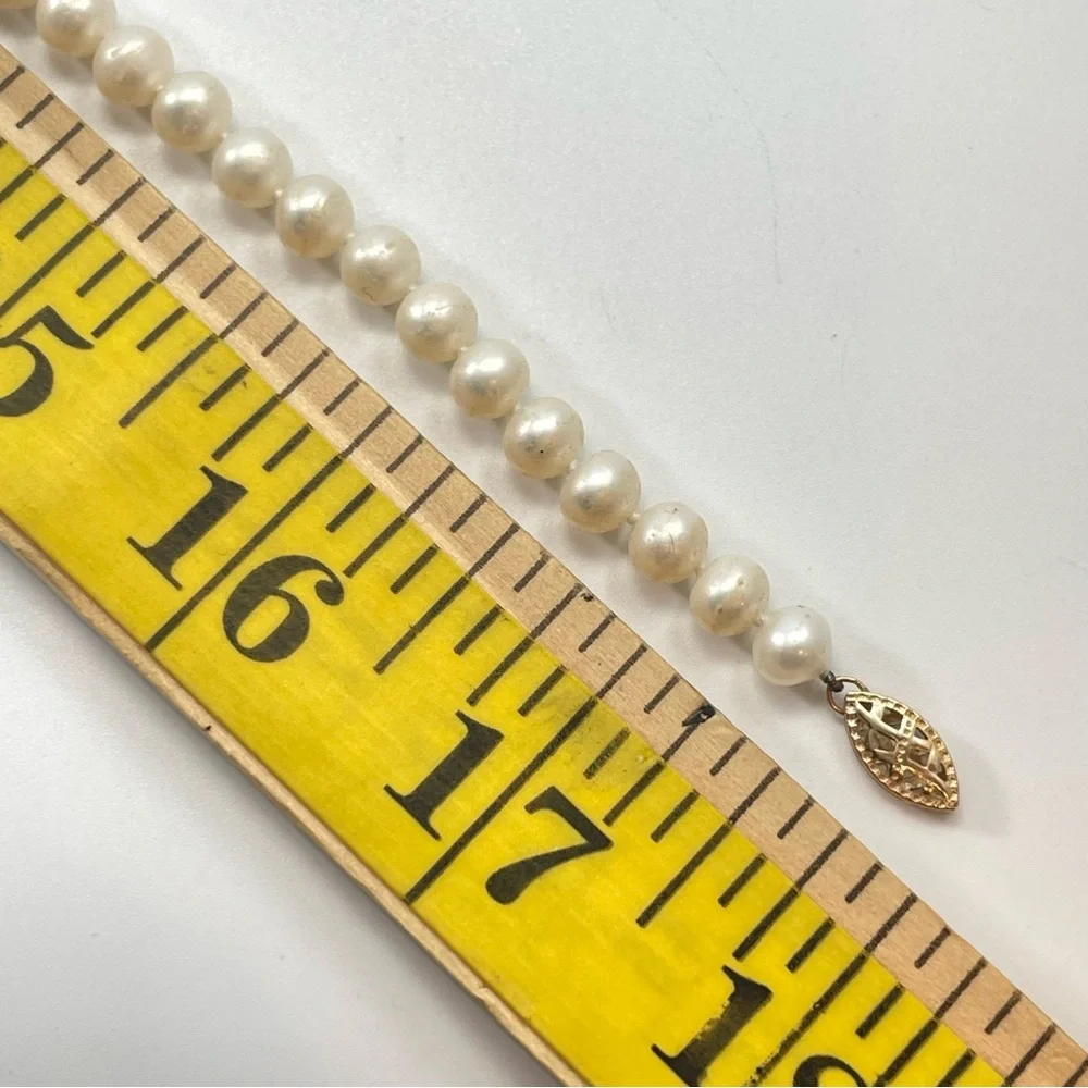 14K Gold Vintage Culture Freshwater Pearls Knotted Necklace Statement Elegant